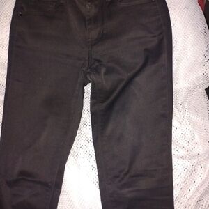 Bullhead High Rise Skinnies in Classic Black